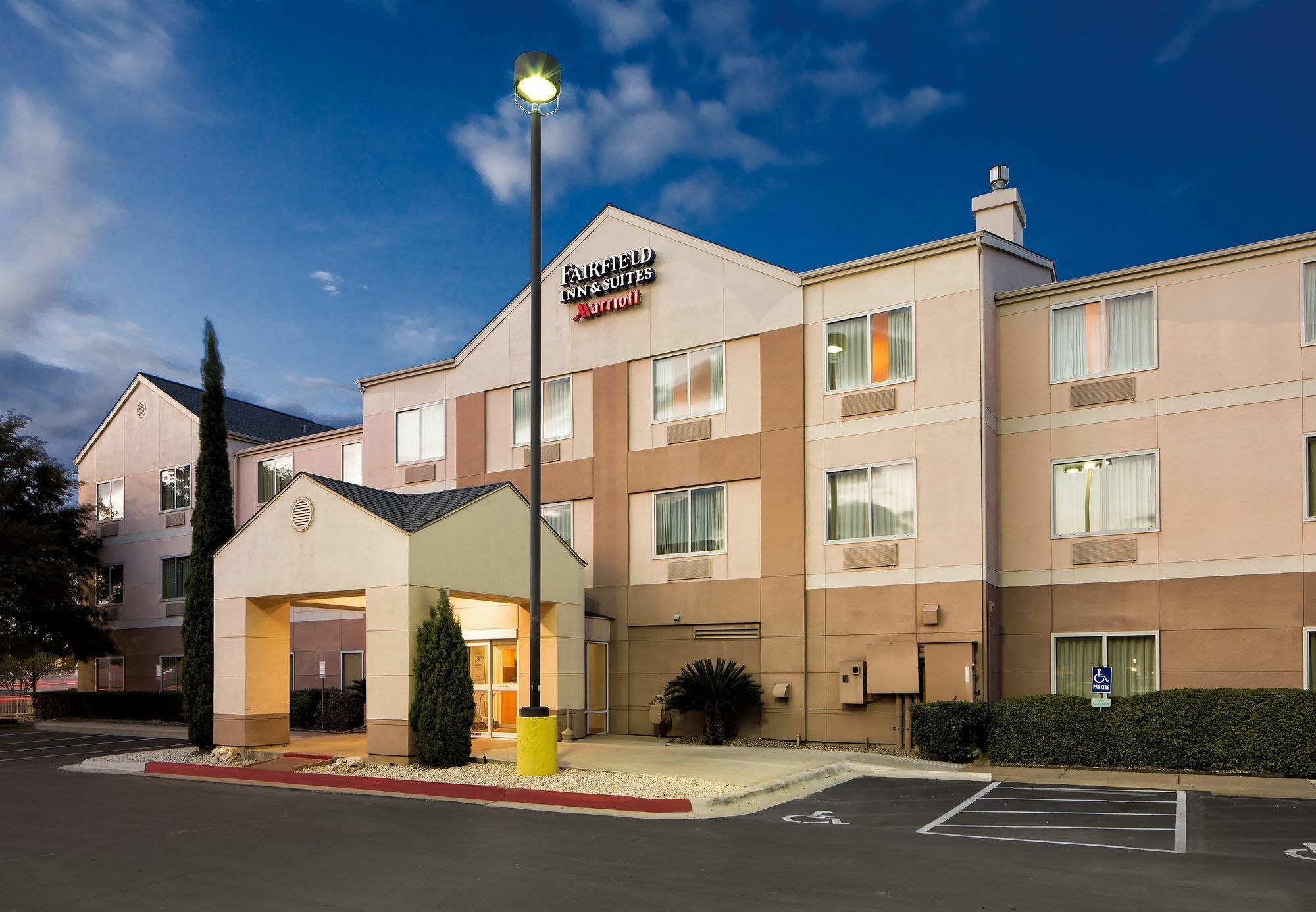 Fairfield Inn And Suites Austin South Ngoại thất bức ảnh