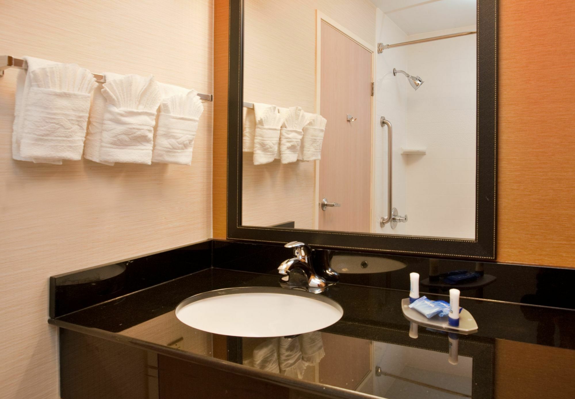 Fairfield Inn And Suites Austin South Ngoại thất bức ảnh
